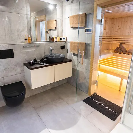 Sope Skylodge 04 - Elmend's Wellnessoase -mit Privater Sauna - Oberried, Schauinsland, Feldberg Apartment Oberried (Breisgau)